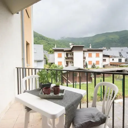 Duplex Renove Pour 4 A Saint-lary Pres Des Pistes Et Commodites - Fr-1-296-300 Apartment