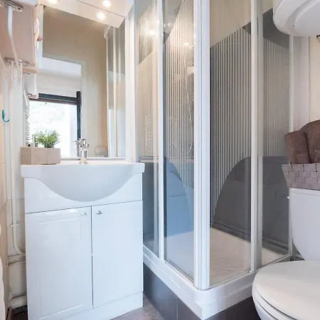 Duplex Renove Pour 4 A Saint-lary Pres Des Pistes Et Commodites - Fr-1-296-300 شقة